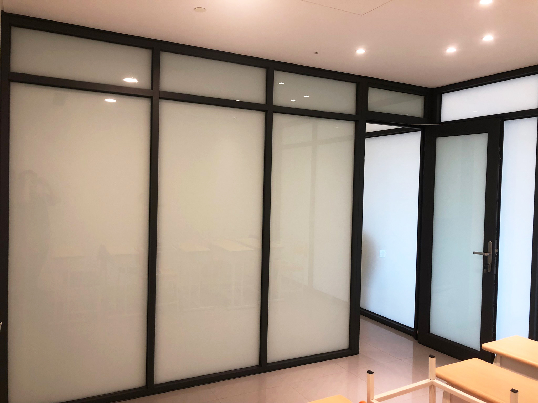 1767957254_Classroom glass partition2.jpg